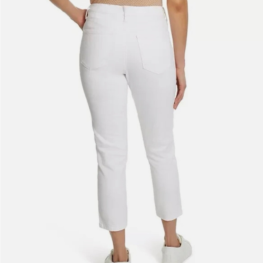 Nine West Gramercy Denim Crop Pants size 8 White Like New - Picture 9 of 9